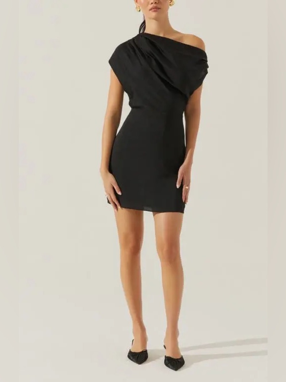 ASTR The Label Off The Shoulder Mini Dress Size Medium Black